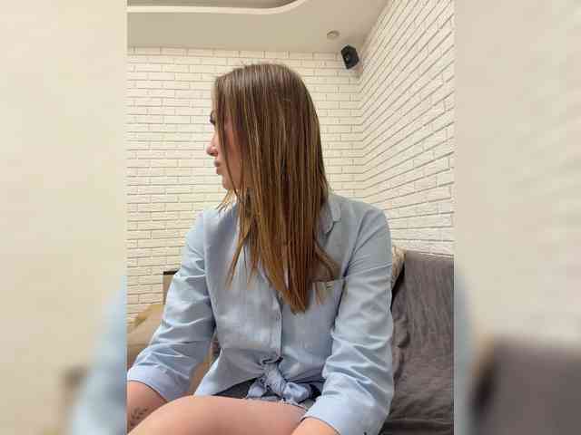 Este modelo está en vivo ahora. Pepetka22