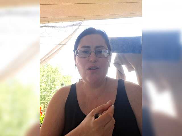 loriktwinss live cam on BongaCams