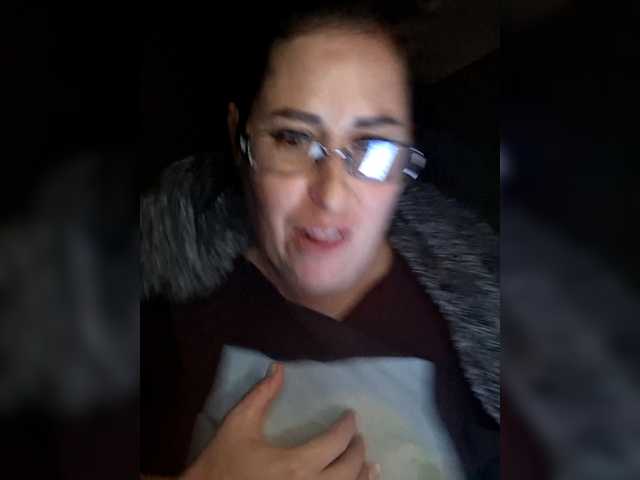 loriktwinss live cam on BongaCams