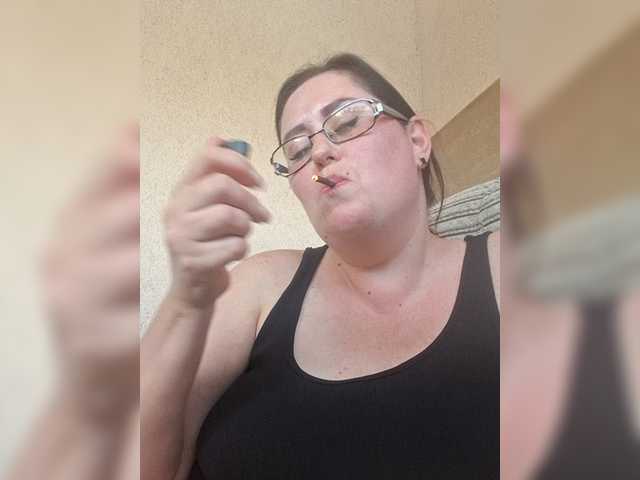 loriktwinss live cam on BongaCams