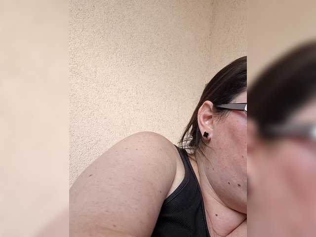 loriktwinss live cam on BongaCams
