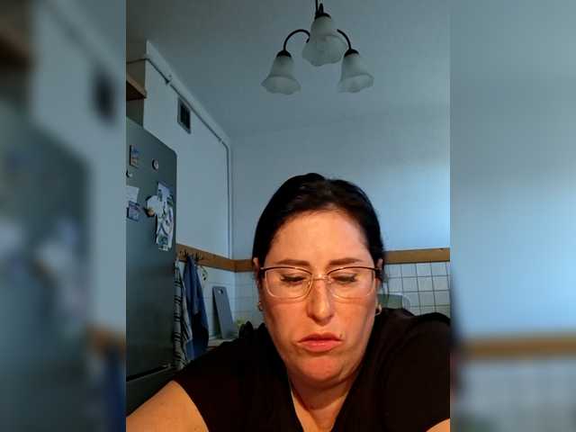 loriktwinss live cam on BongaCams