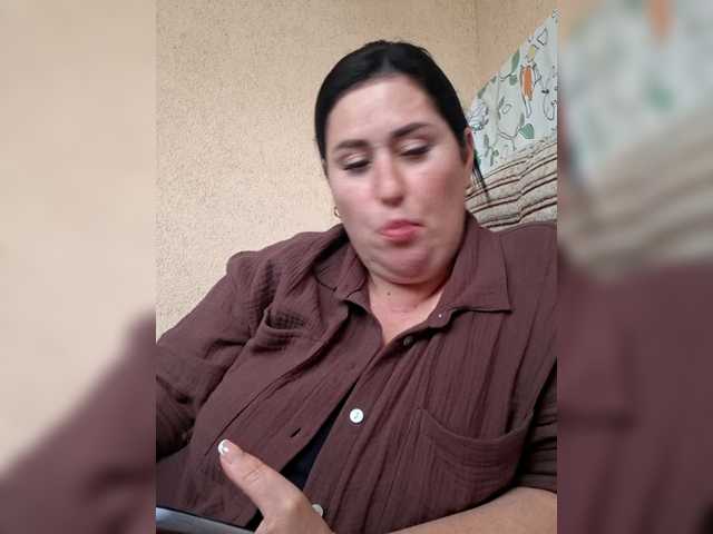 loriktwinss live cam on BongaCams