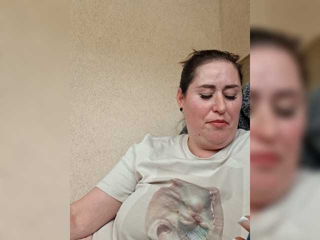 loriktwinss live webcam show