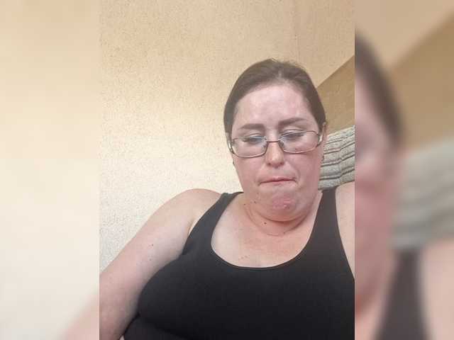 loriktwinss live cam on BongaCams