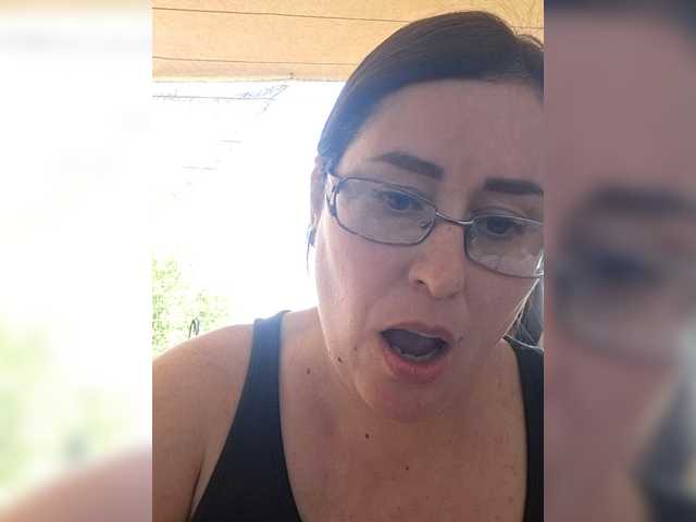 loriktwinss live cam on BongaCams