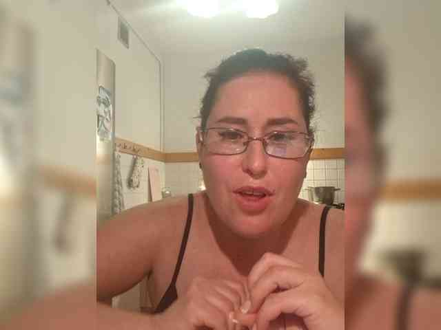 loriktwinss Live Webcam on BongaCams