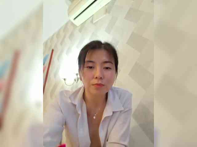 Model ini sedang live sekarang. dasha922