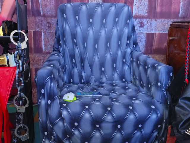 deluxekinky live cam on BongaCams