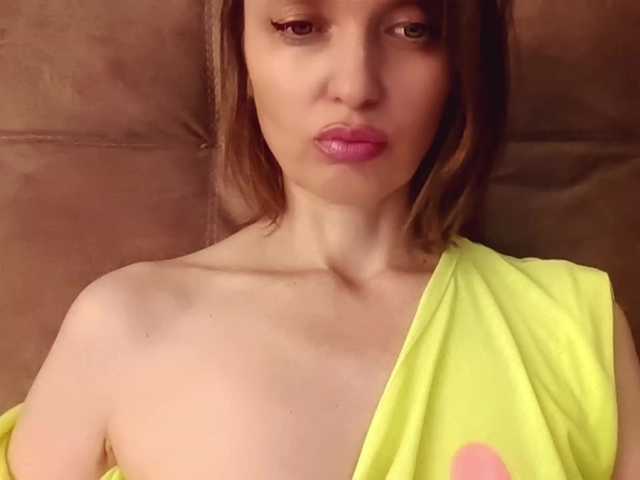 lilisexy14 live cam on BongaCams