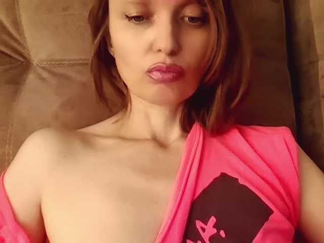 lilisexy14 live webcam show