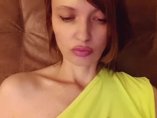lilisexy14 live cam on BongaCams