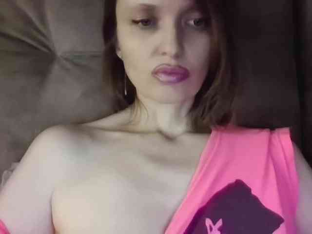 lilisexy14 webcam