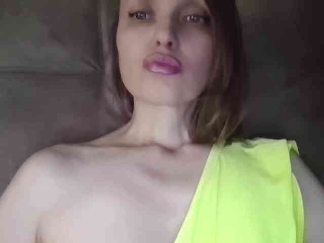 lilisexy14 webcam