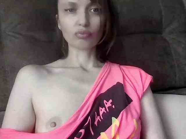 lilisexy14 webcam