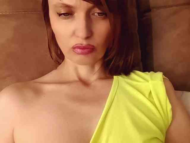 lilisexy14 webcam