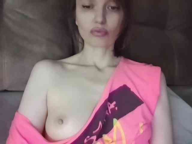 lilisexy14 webcam