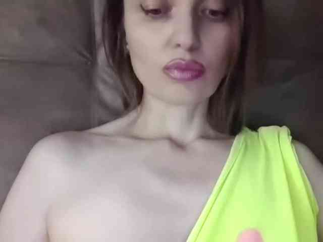 lilisexy14 webcam