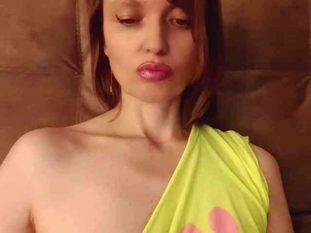 lilisexy14 webcam