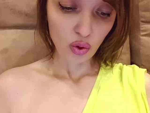 lilisexy14 webcam