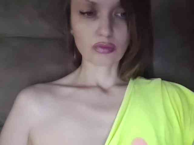 lilisexy14 webcam