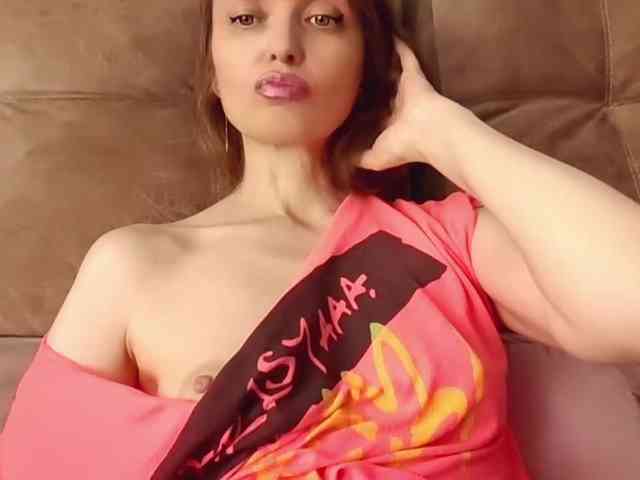 lilisexy14 webcam