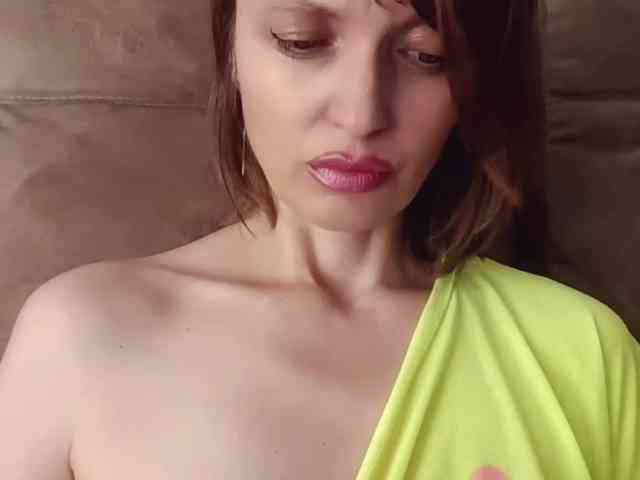 lilisexy14 webcam