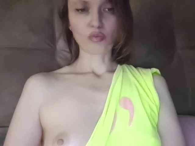 lilisexy14 webcam