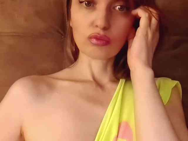 lilisexy14 webcam