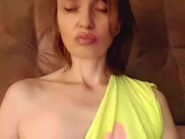 lilisexy14 webcam