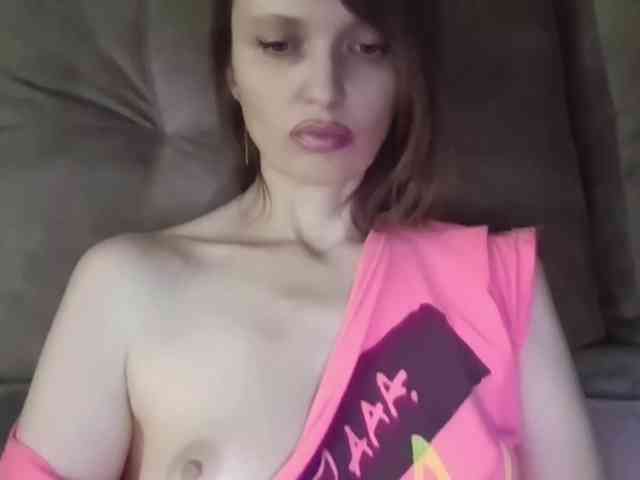 lilisexy14 webcam