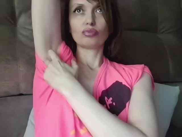 lilisexy14 webcam