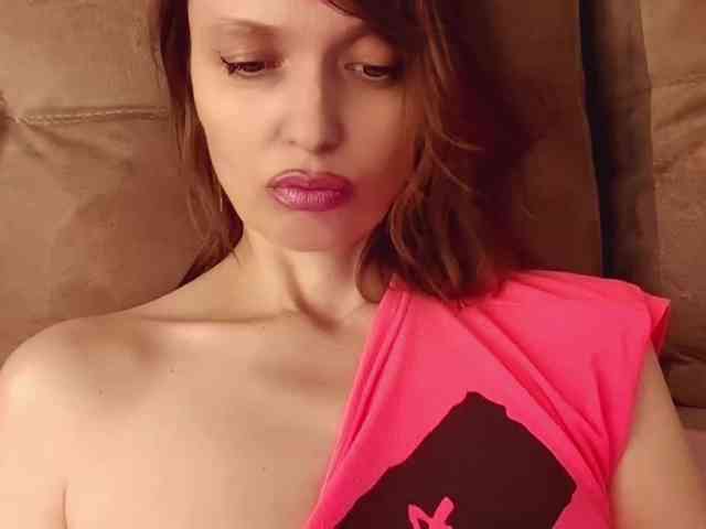 lilisexy14 webcam