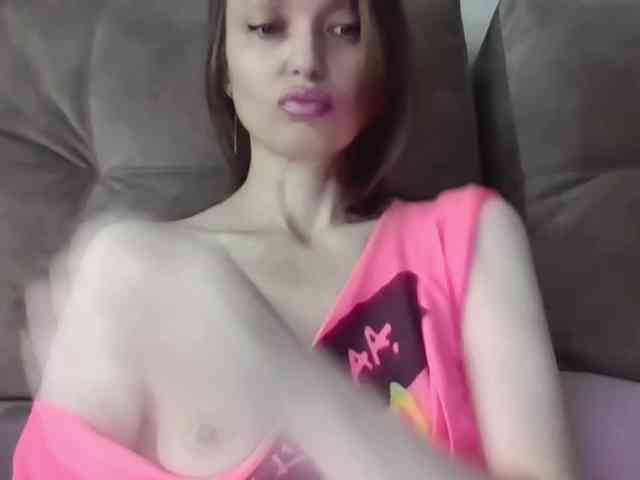 lilisexy14 webcam