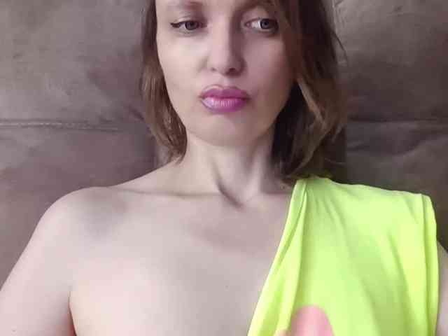 lilisexy14 webcam
