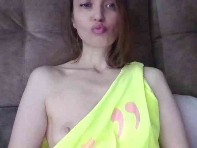 lilisexy14 webcam