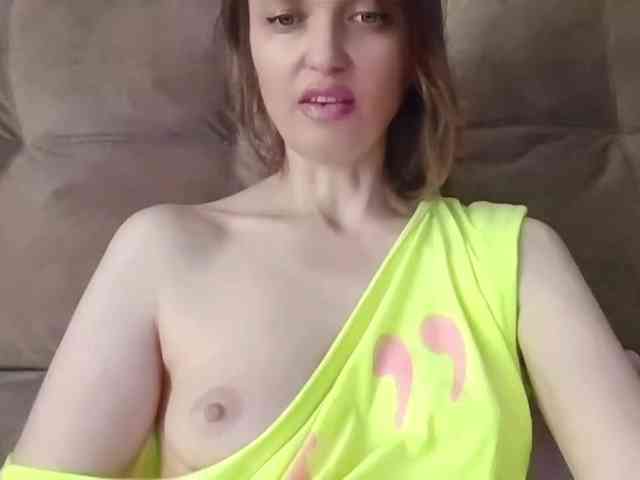 lilisexy14 webcam
