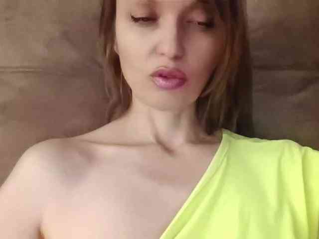 lilisexy14 webcam