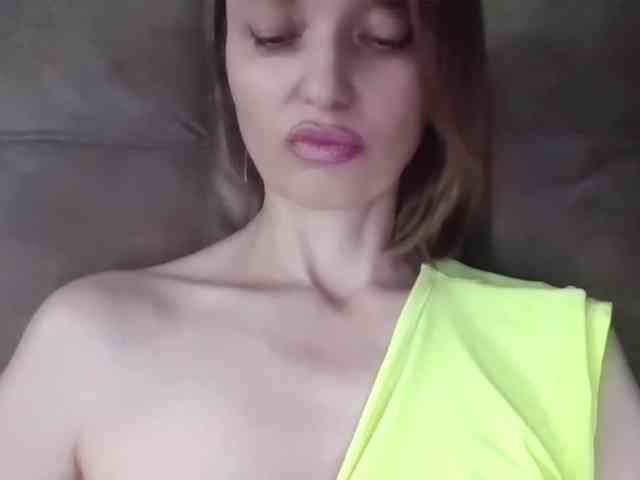 lilisexy14 webcam