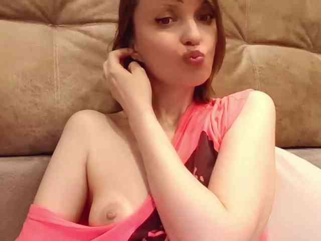 lilisexy14 webcam