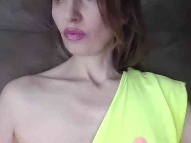 lilisexy14 webcam