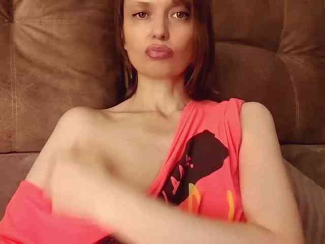 lilisexy14 webcam