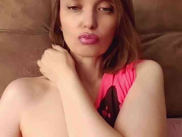 lilisexy14 webcam