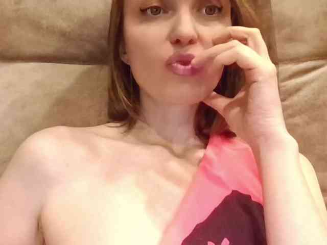 lilisexy14 webcam