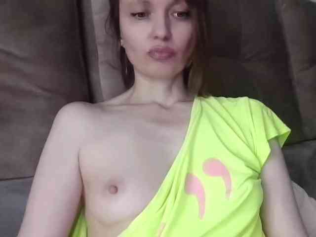 lilisexy14 webcam
