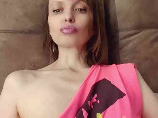 lilisexy14 webcam