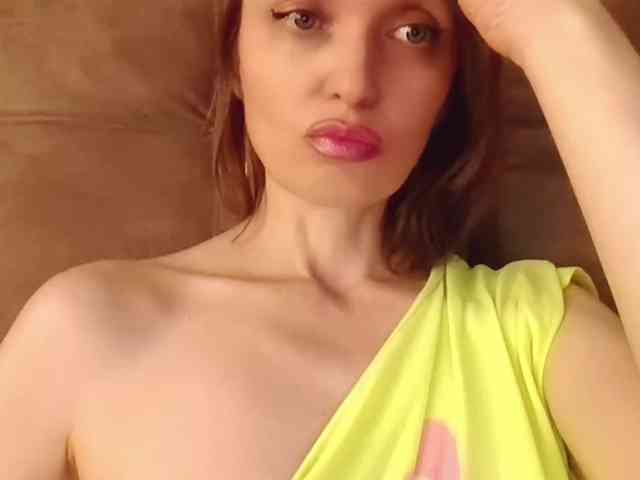 lilisexy14 webcam