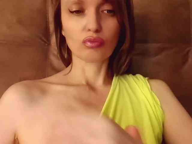 lilisexy14 webcam