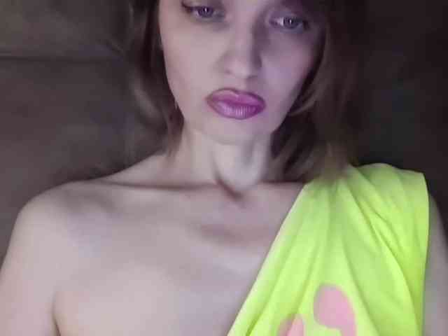lilisexy14 webcam