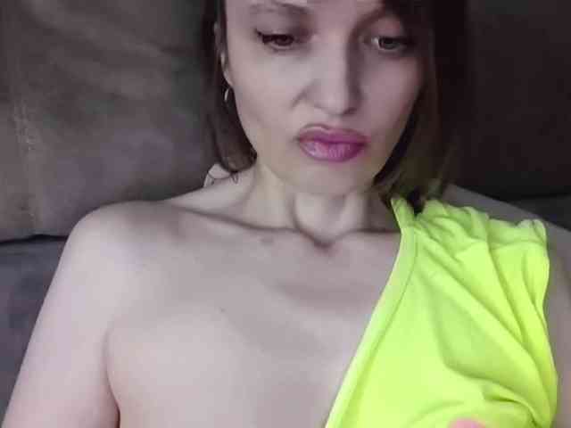 lilisexy14 webcam